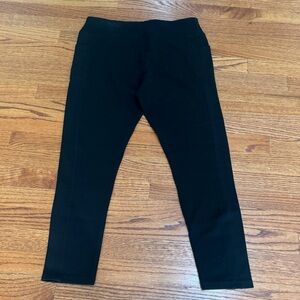Sabrina Lauren pull on yoga pants in size medium